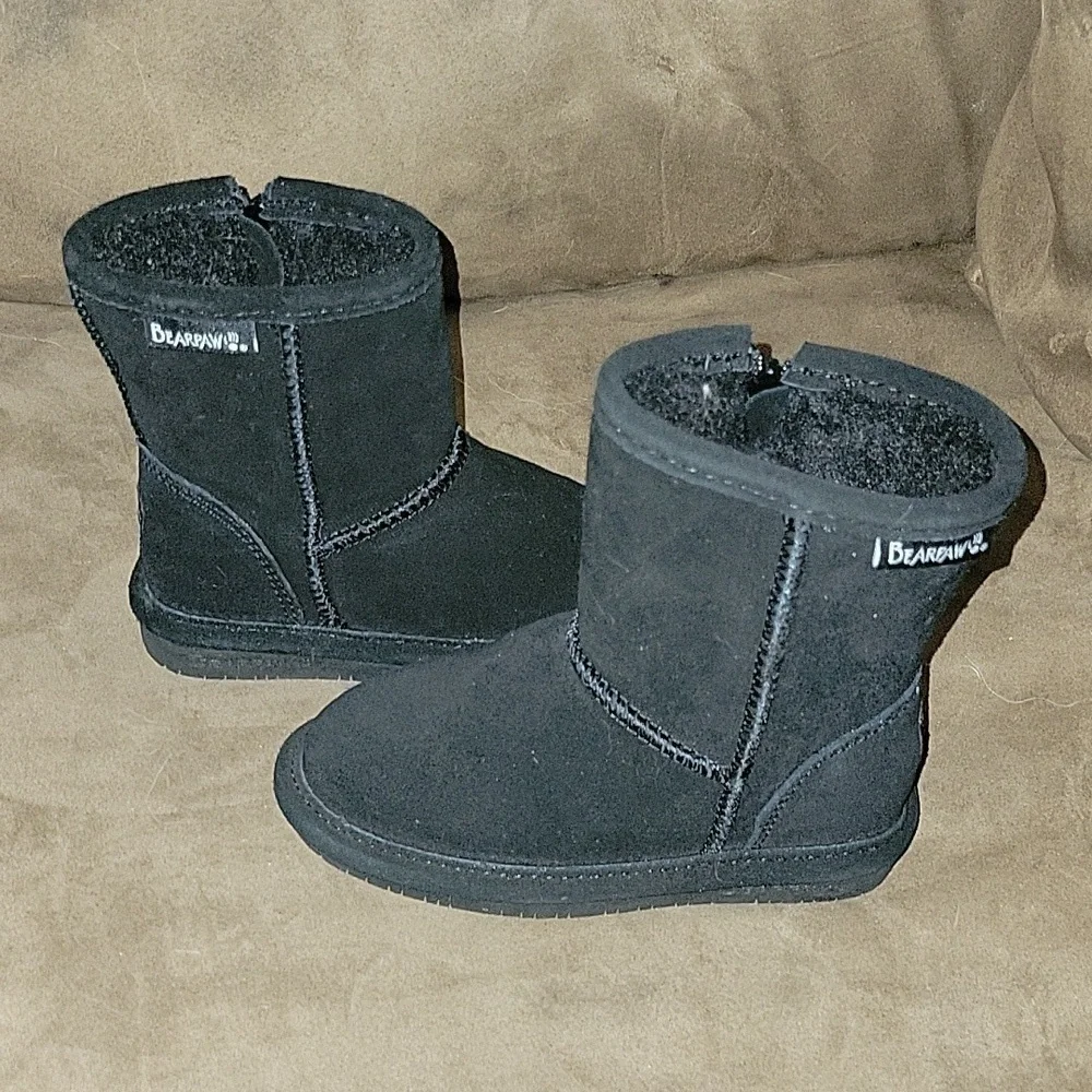 Bearpaw Kids Black Suede Leather‎ Sheepskin Lined Winter Boots